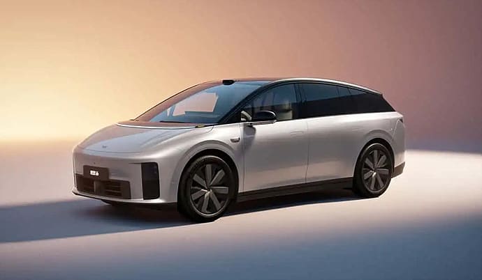 리오토 10월 파리모터쇼서 첫 순수전기 SUV 6 공개하며 유럽 시장 진출 공식화